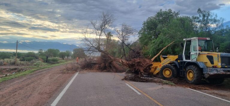 Piden extremar precauciones al circular por las rutas nacionales 60 y 40 en Catamarca tras las fuertes tormentas