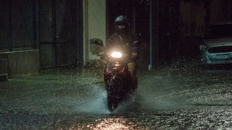 Lluvia y alertas en Catamarca: cómo estará el tiempo en el arranque de la semana