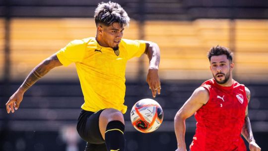 Independiente arrancó su jornada de amistosos con un triunfo ante Peñarol