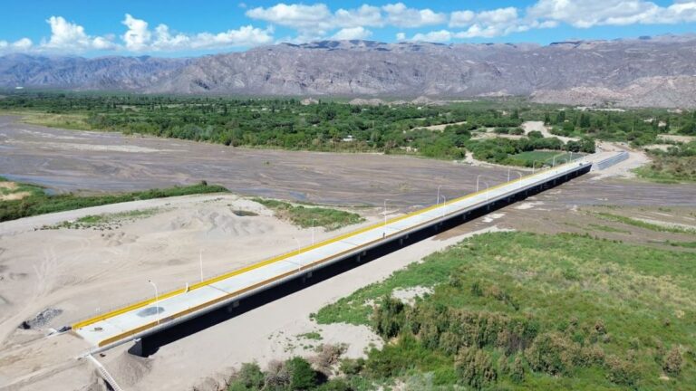 Preparan la inauguración del puente de Santa María
