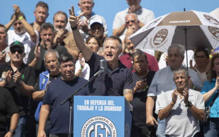 La CGT se cansó de esperar a los gobernadores y anunciará medidas contra la reforma laboral