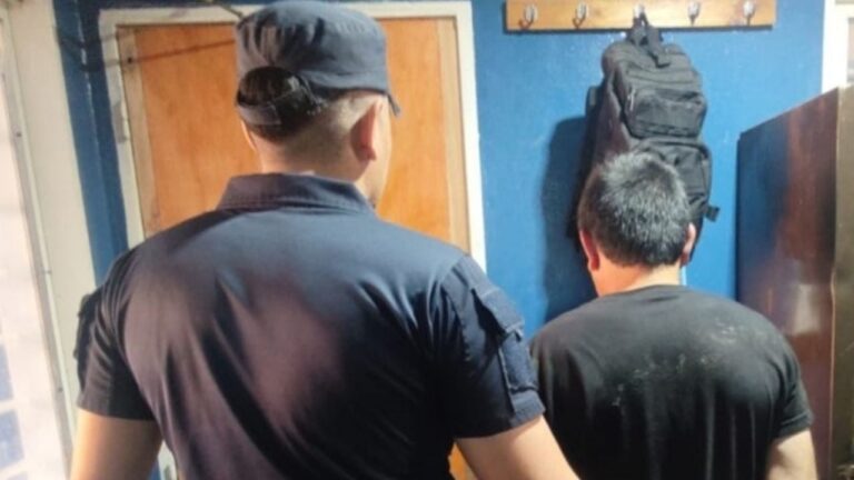 Bebía en la vía pública y causaba disturbios: lo arrestó la Policía