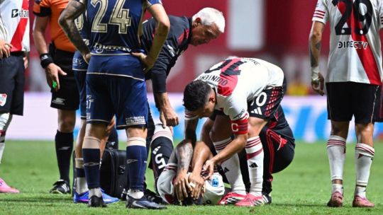 Juan Carlos Portillo se rompió los ligamentos cruzados: Cuánto tiempo estará sin jugar en River?