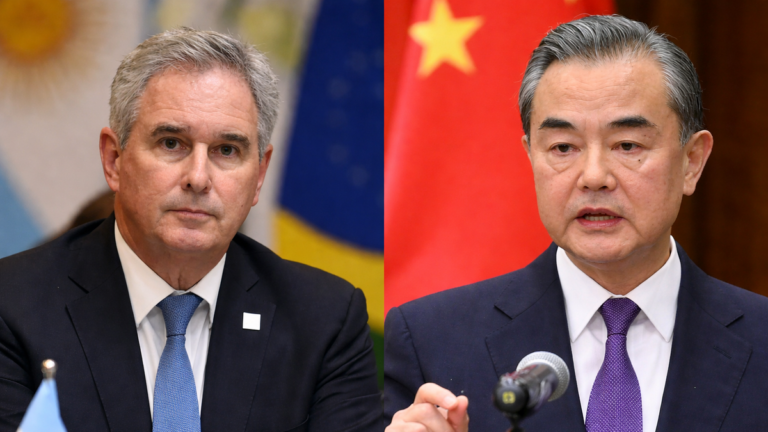 Pablo Quirno se reúne con el canciller chino pese al alineamiento con Donald Trump