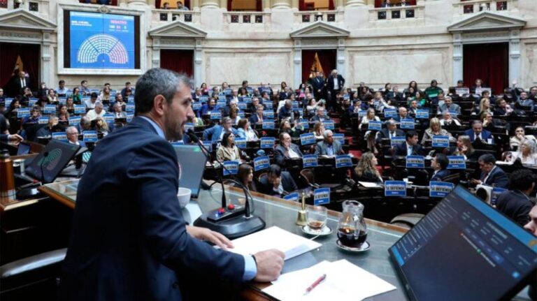 Tensión en Diputados por un artículo de la reforma laboral que recorta pagos en licencias médicas
