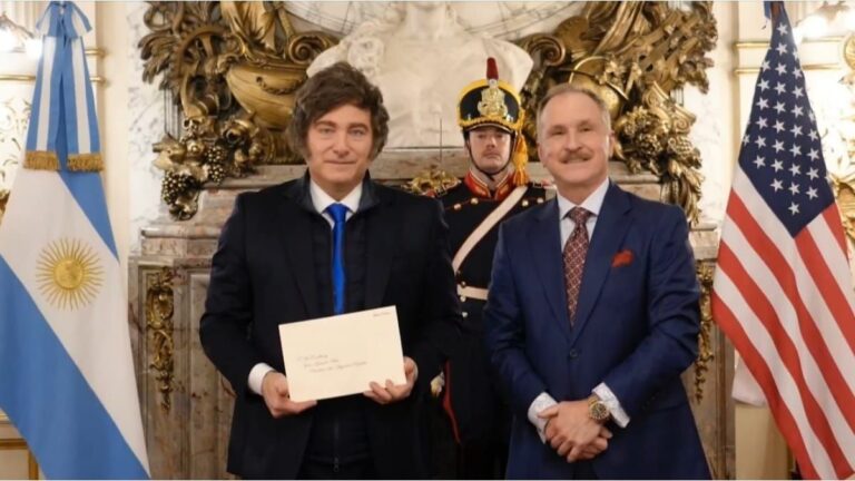 Javier Milei recibió al embajador de EEUU y consolidó su sintonía con Donald Trump en medio de la ofensiva en Medio Oriente