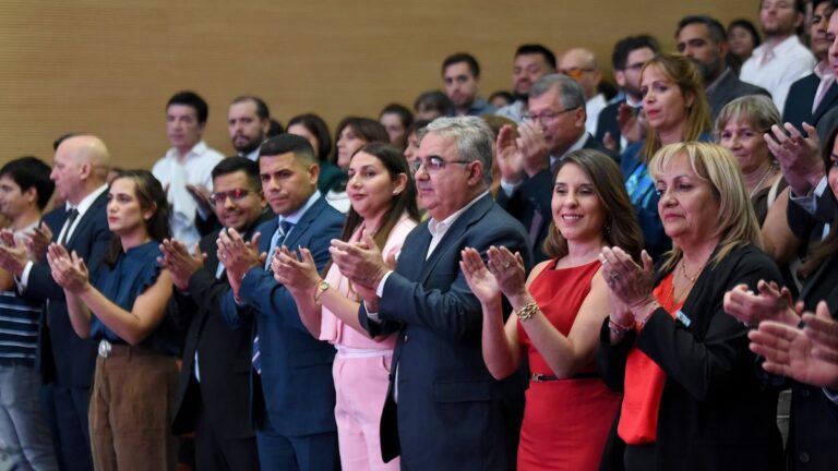 El gobernador Jalil advirtió que será «prudente en la toma de decisiones»