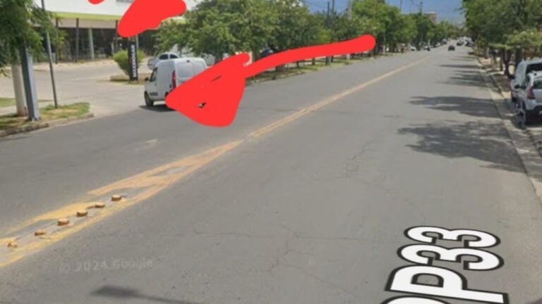 Reclamo por falta de orden y señalización en la zona comercial de Acosta Villafañe