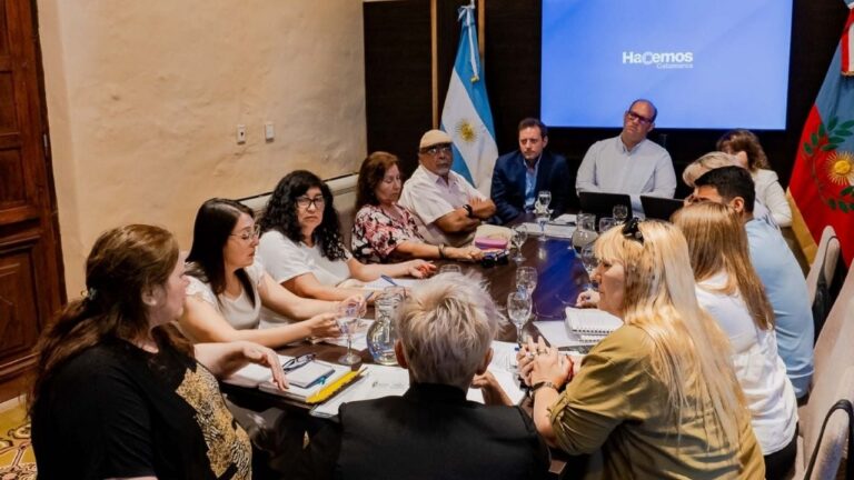 No es solo la cuestión salarial, hay otros temas inherentes a la política educativa