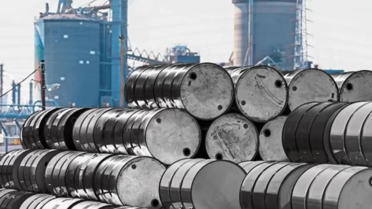 Tras el anuncio de Trump, el precio del petróleo bajó y los mercados respiran